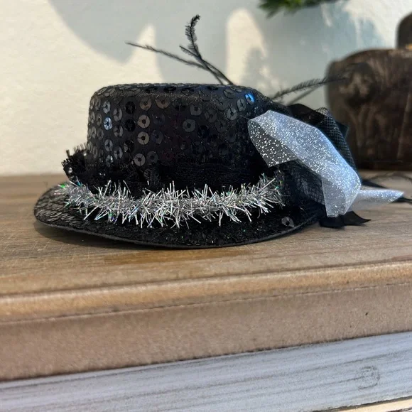 Mondor black&silver figure skating dress size petite small with matching top hat - Picture 6 of 10